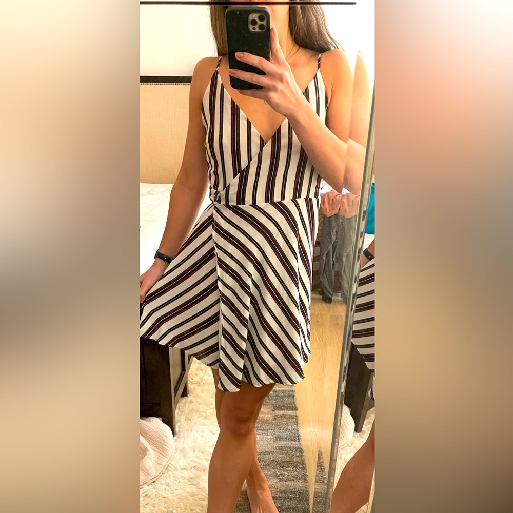 Small Lulu’s wrap dress